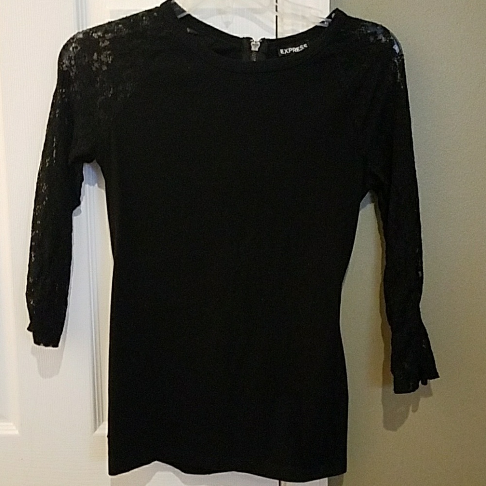 Express Lace Sleeved Top